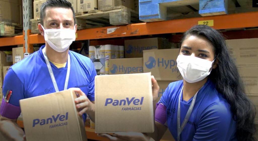 Aniversário da Panvel, colaboradores do centro de distribuição.